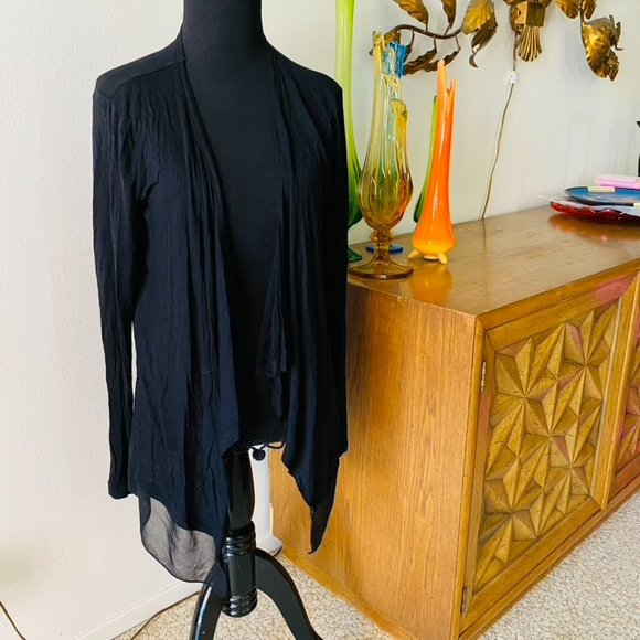 Super soft and flowing A.N.A. A New Approach Jersey shawl open sweater. - Picture 2 of 7